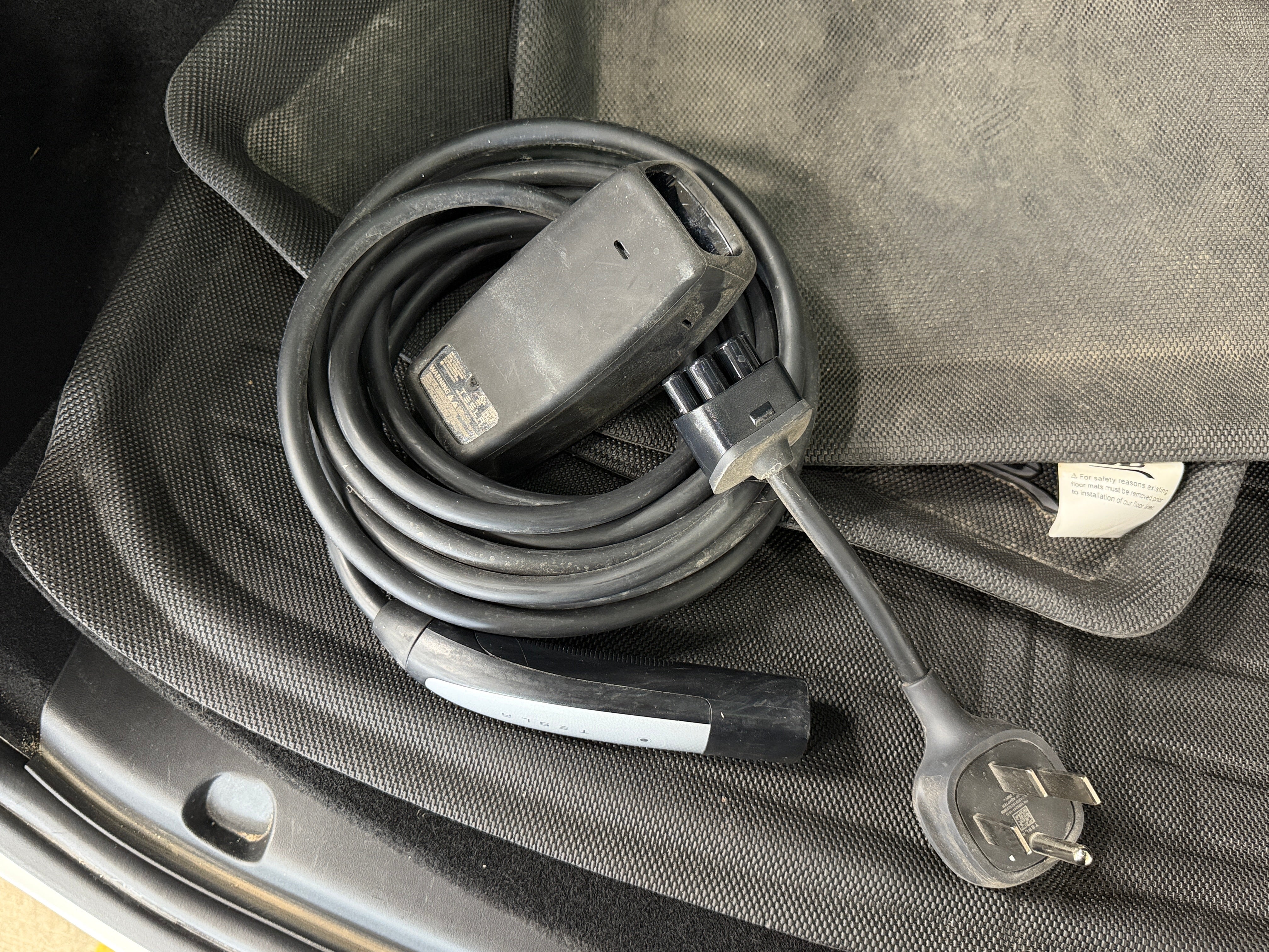 tesla model y 2023 7SAYGDEE5PA141944 image tesla model y 2023 7SAYGDEE5PA141944 image